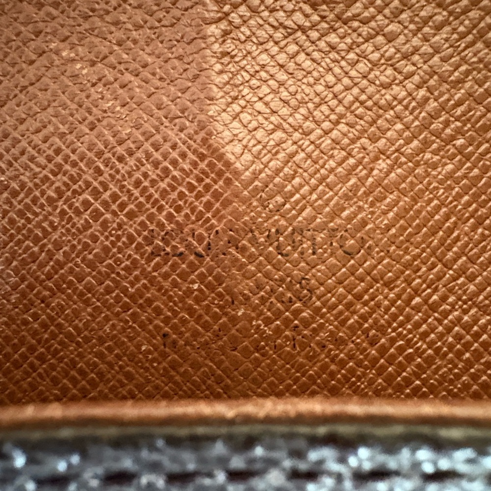 Authentic Louis Vuitton Saint Cloud GM Monogram Crossbody Shoulder Bag - Picture 10 of 17